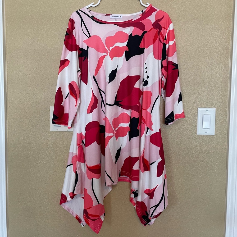NWOT Pink and White NUGGLES Top